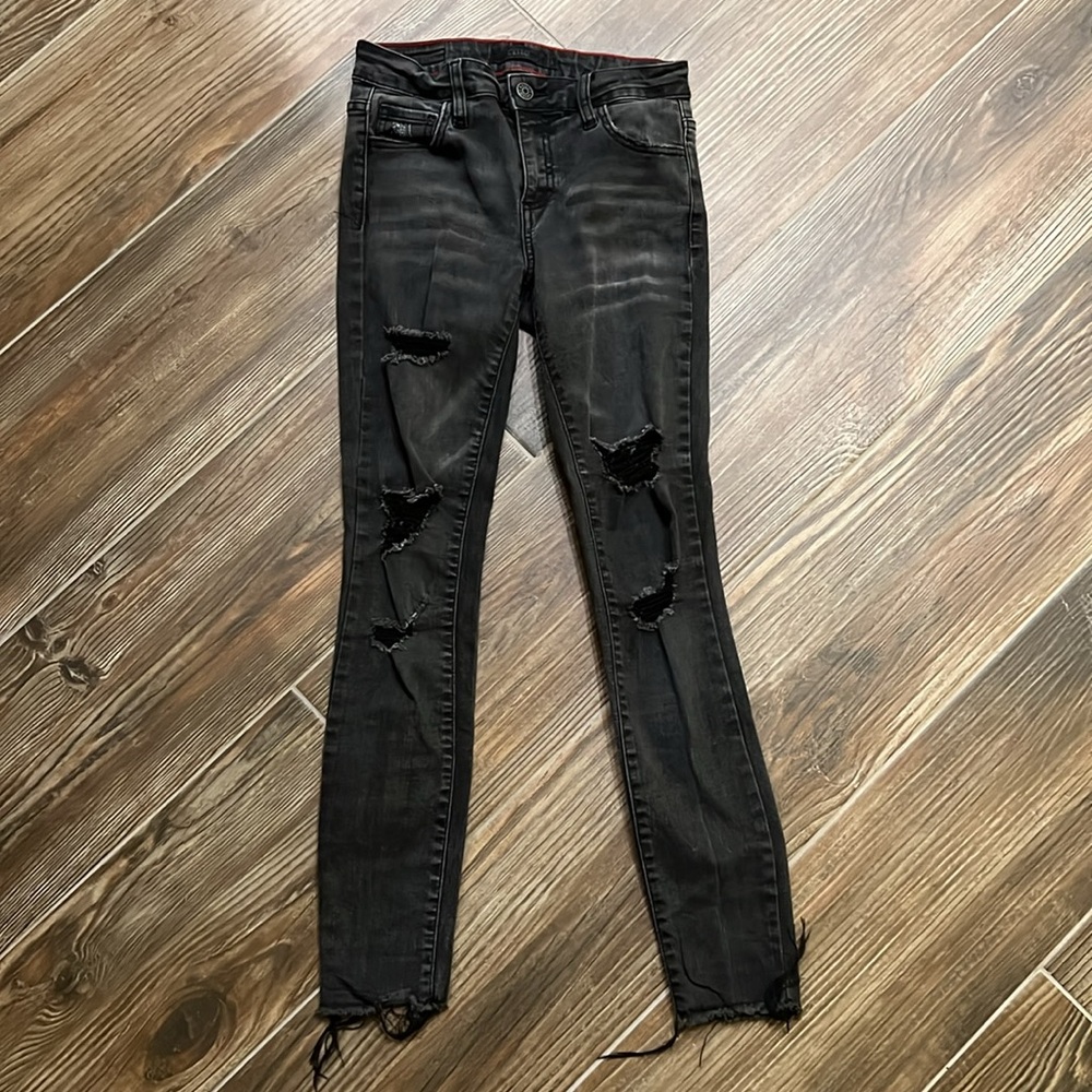 CELLO size 3 black distressed jeggings